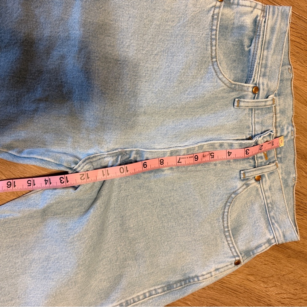 Wrangler Sky Blue Classic Denim Jeans - Picture 6 of 9